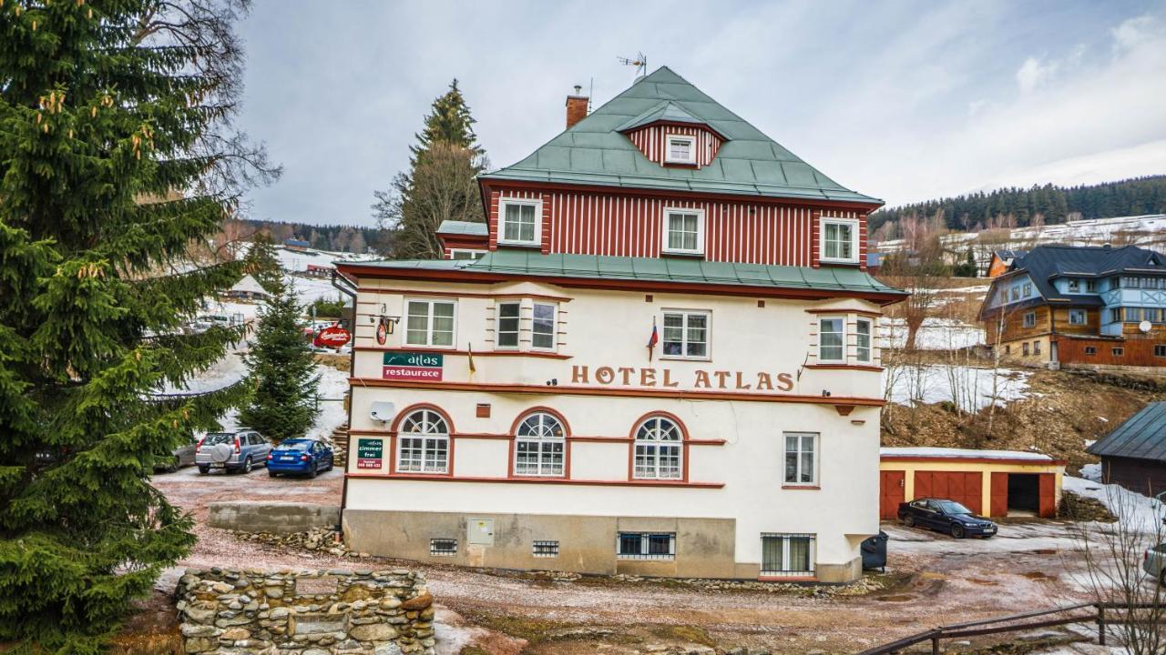 Hotel Atlas Pec pod Snezkou Bagian luar foto