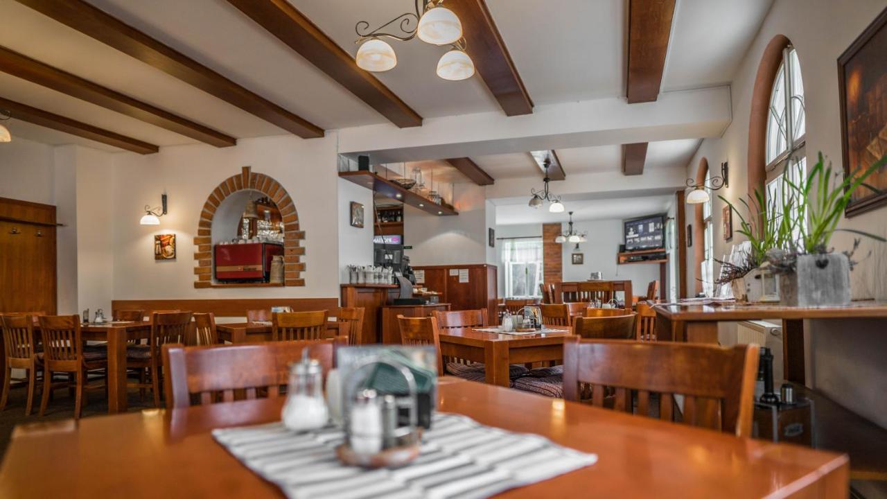 Hotel Atlas Pec pod Snezkou Bagian luar foto