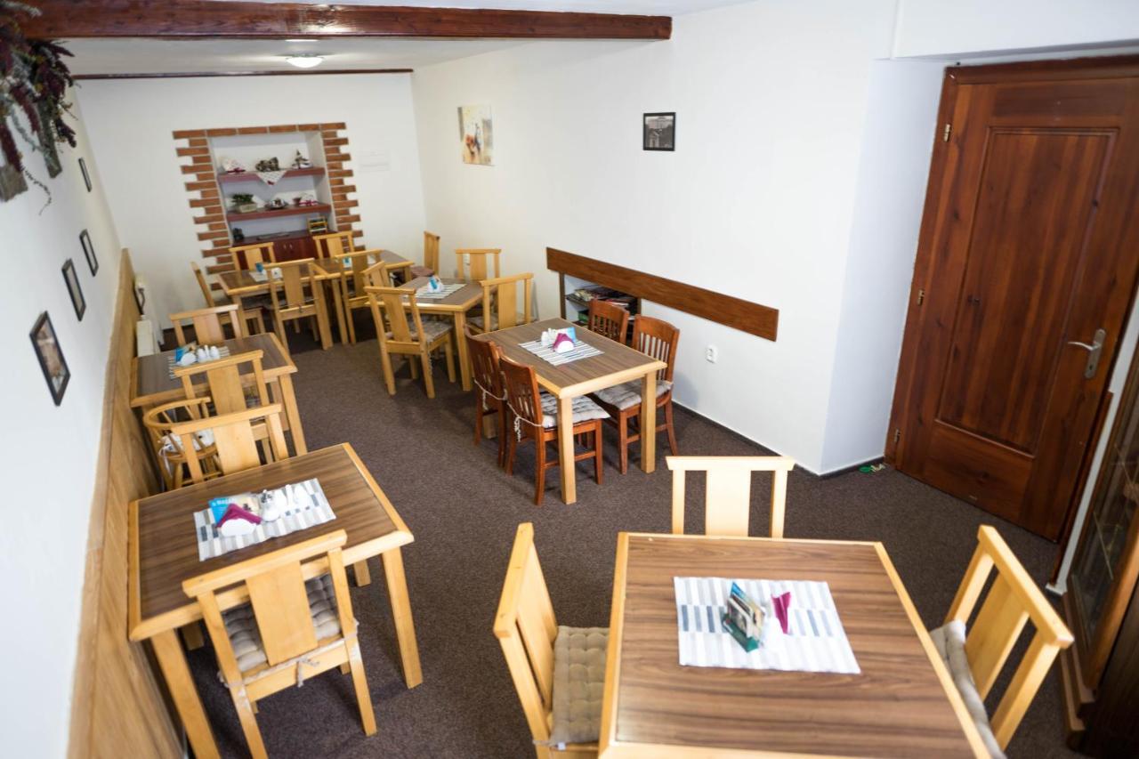 Hotel Atlas Pec pod Snezkou Bagian luar foto