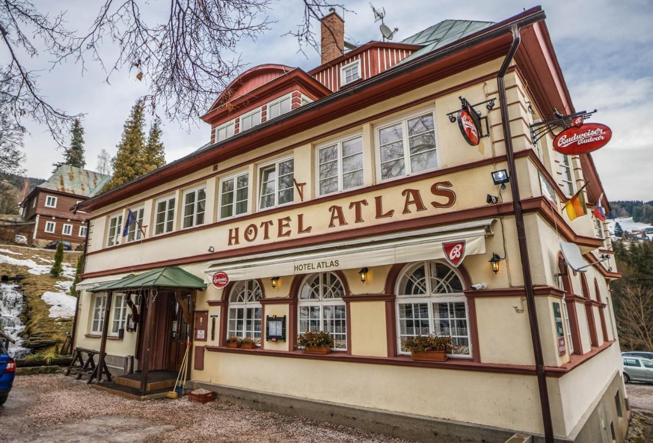 Hotel Atlas Pec pod Snezkou Bagian luar foto